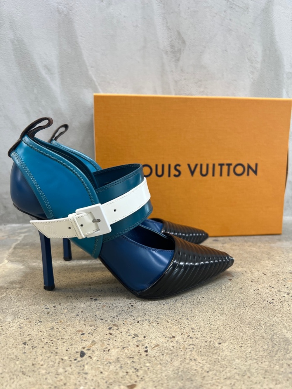 Louis Vuitton Blue Teal Black Pointed Leather Heels with White Strap